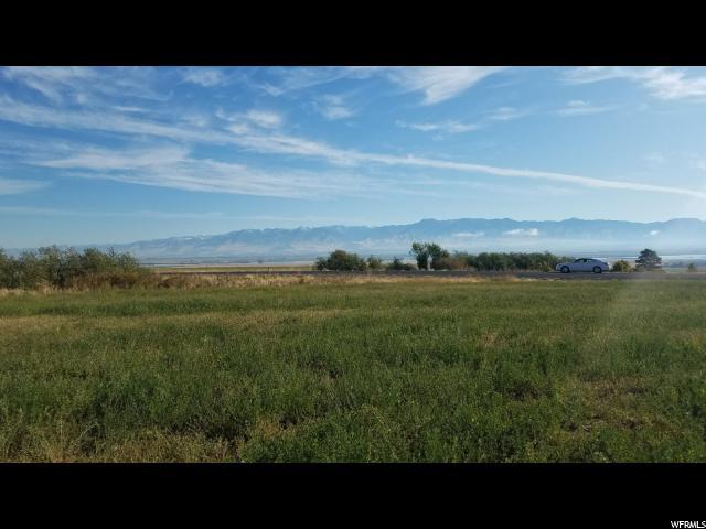 2000 Highway 30 - Photo 1