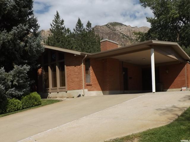 944 Simoron Dr - Photo 1