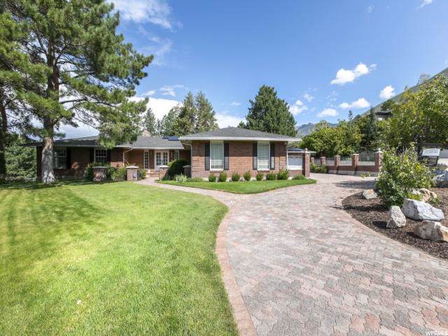 8664 Hidden Oaks Cir - Photo 1