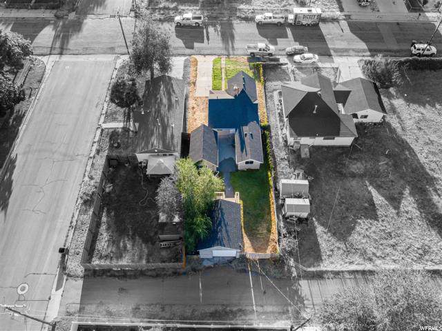 260 5TH St - Photo 1