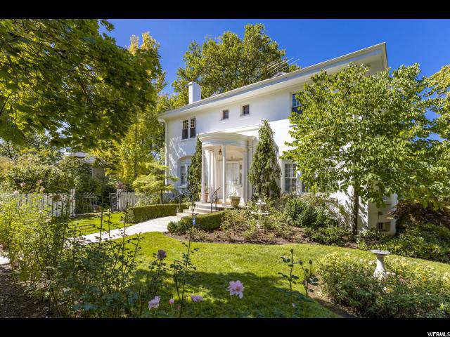 93 Laurel St - Photo 1