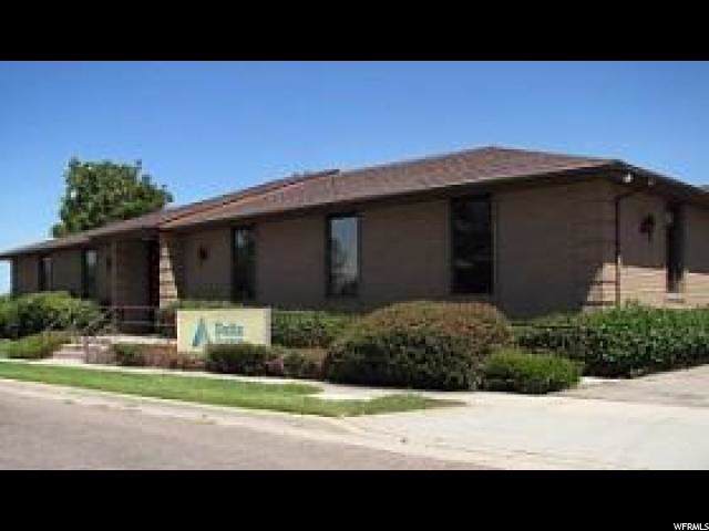 1030 Bellwood Ln - Photo 1