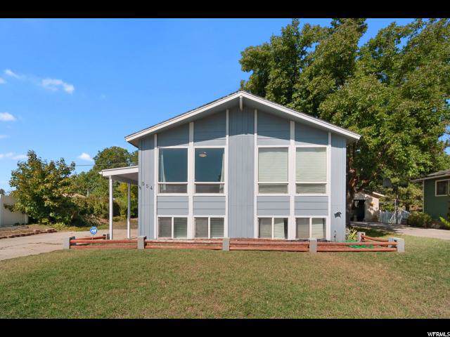 554 6TH St - Photo 1