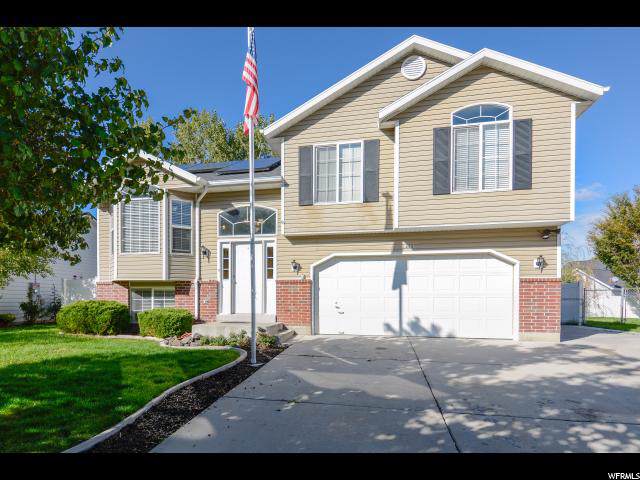1445 Fowler - Photo 1