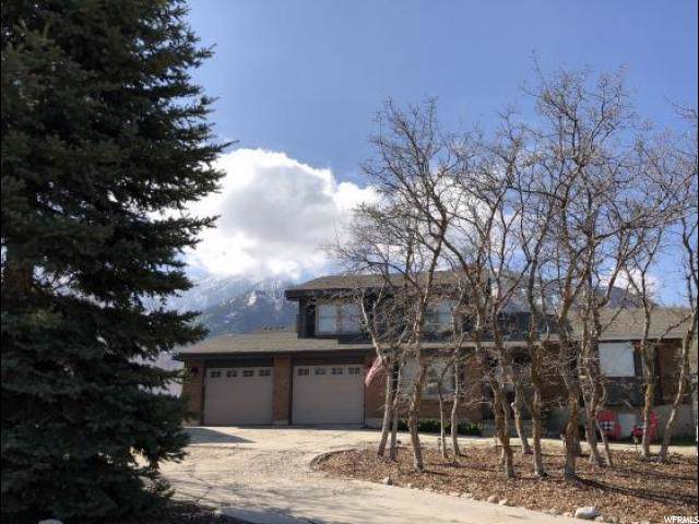 456 Lake View Dr - Photo 1