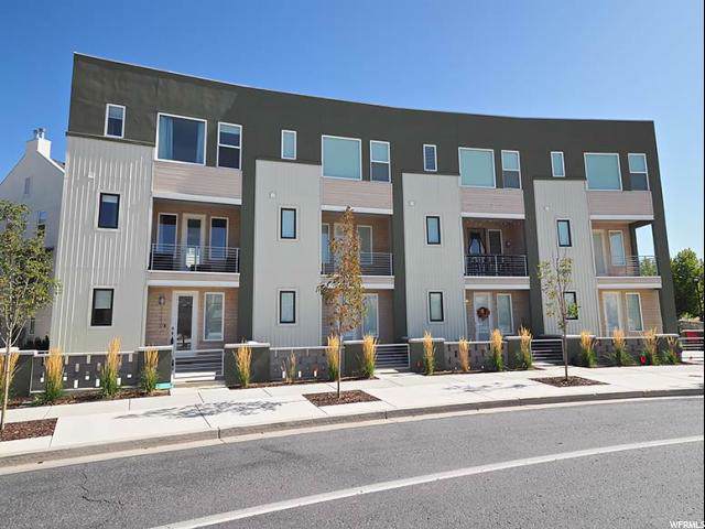 11529 Grandville Ave - Photo 1