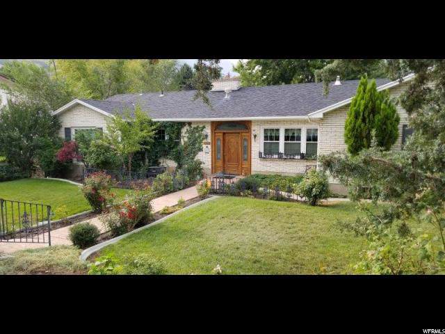 1356 Oakcrest Ln - Photo 1
