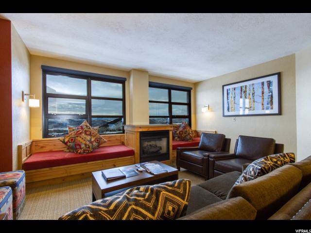 3855 Grand Dr - Photo 1