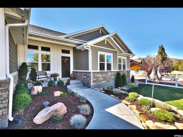 795 Oak Ln - Photo 1