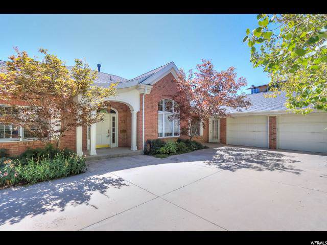 22 Churchill Dr - Photo 1