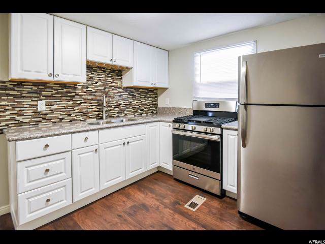951 Washington St - Photo 1