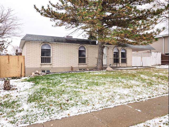 3663 Royal Scott Dr - Photo 1