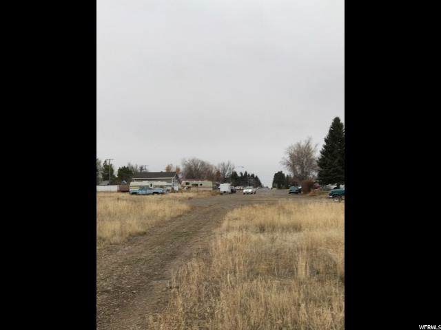 728 5 Ave - Photo 1