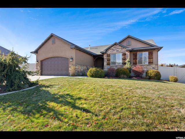 503 Rees Ave - Photo 1