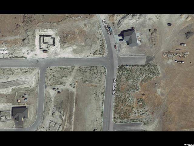 2686 Hollow Dr - Photo 1