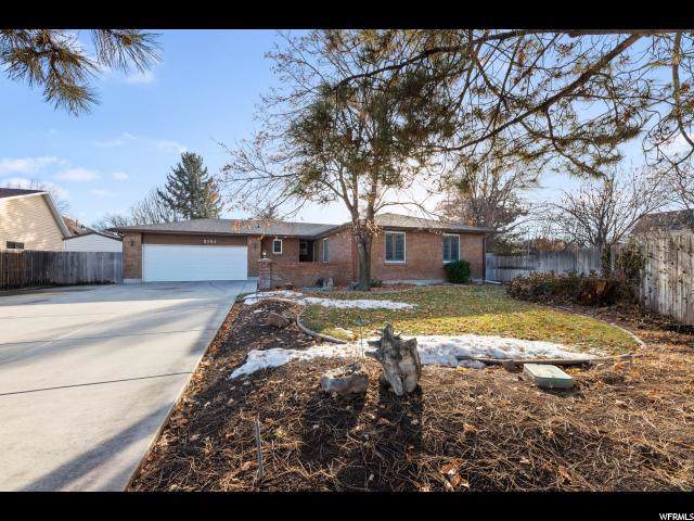 2151 Sundown Cir - Photo 1