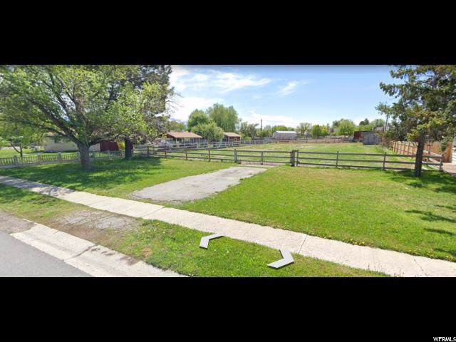 2435 Surrey Rd - Photo 1
