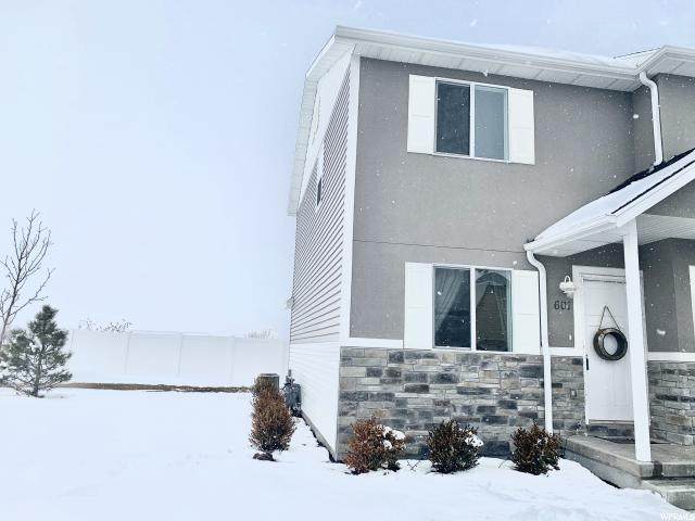 601 Kay Ln - Photo 1