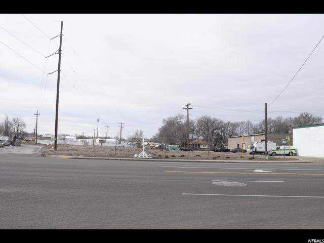 3185 Wall Ave - Photo 1