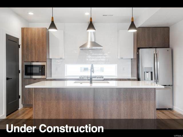 230 1300 - Photo 1