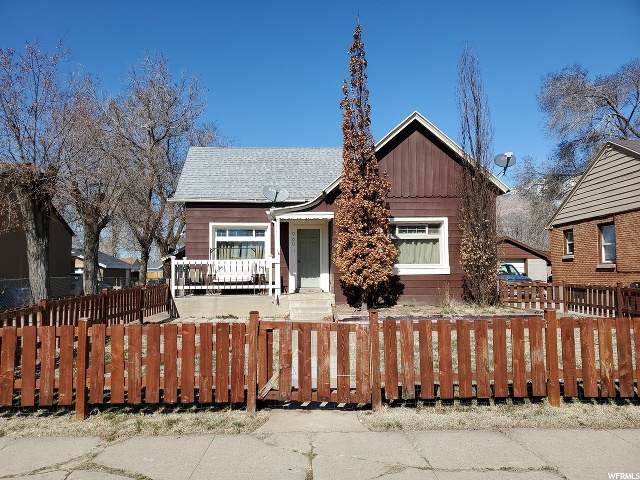 960 21ST St - Photo 1