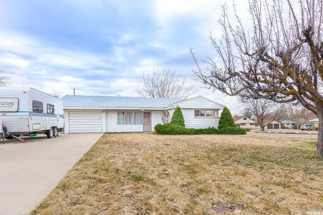 492 Daley Ave - Photo 1