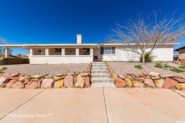 721 Scenic Dr - Photo 1