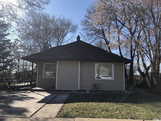 2649 Eccles Ave - Photo 1