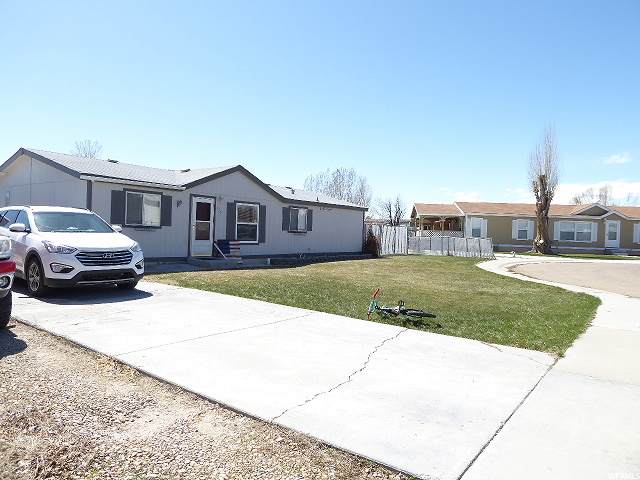 730 Birch - Photo 1