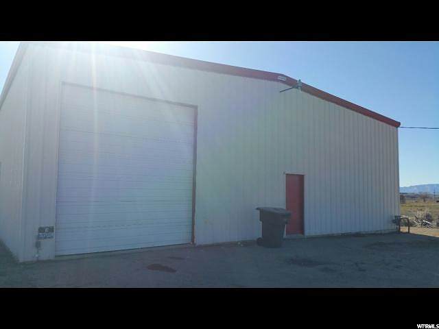 1592 Main St - Photo 1