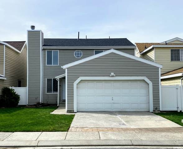 348 Ivy Ln - Photo 1