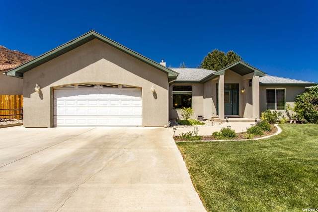 480 Cottonwood Ln - Photo 1