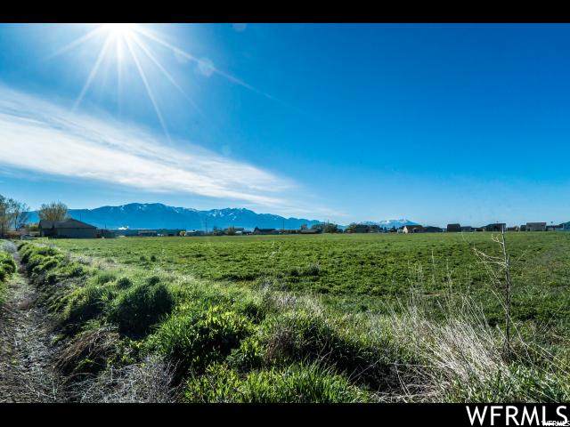810 2320 - Photo 1