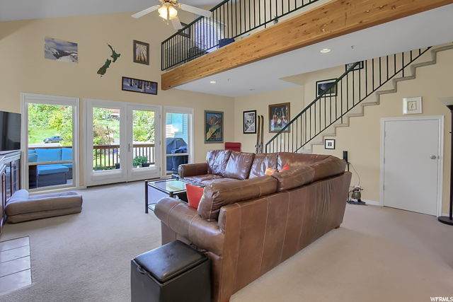 435 Aspen Dr - Photo 1
