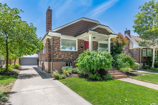 1580 Laird Ave - Photo 1