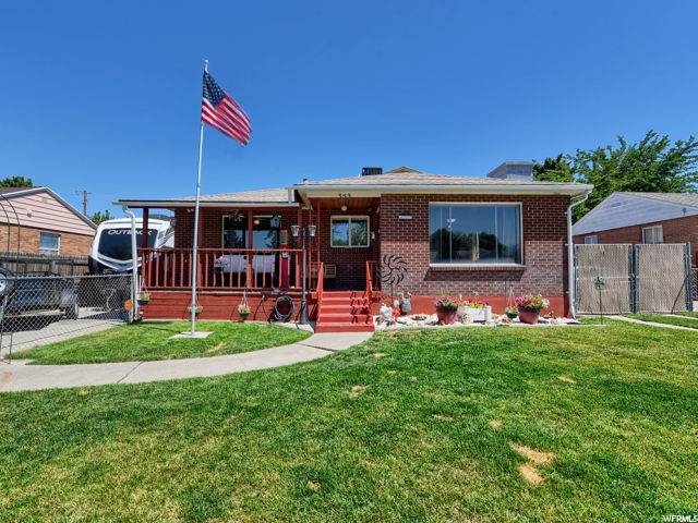 353 Truman Ave - Photo 1