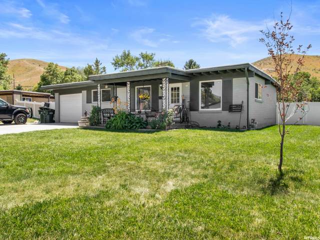 374 Oak Hill - Photo 1