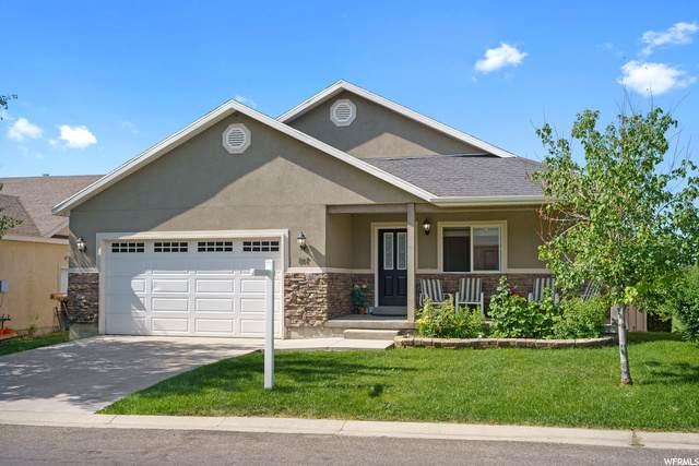 817 Saddle Dr - Photo 1