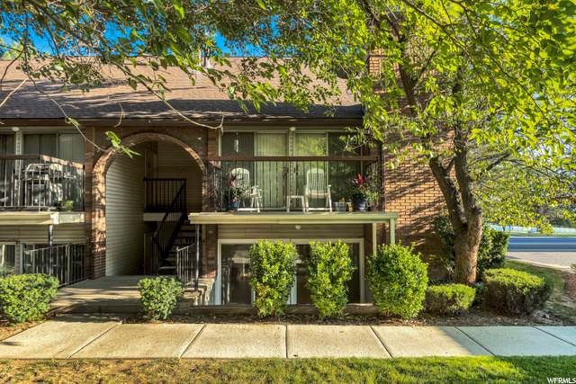 1233 Cottonwood Hills Dr - Photo 1