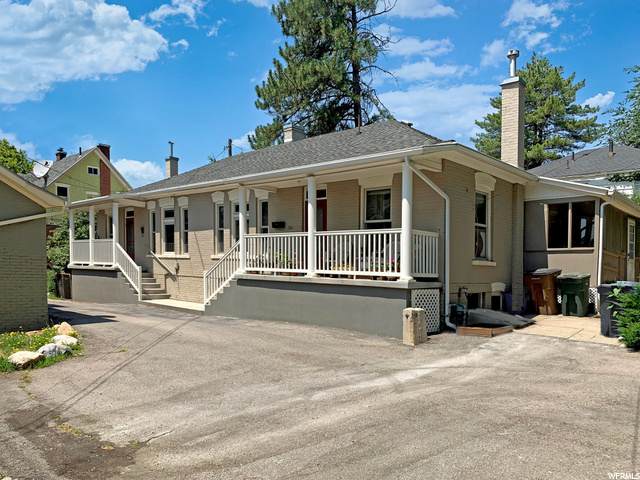 455 Victoria Pl - Photo 1