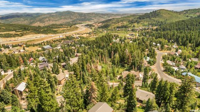 360 Parkview Dr - Photo 1