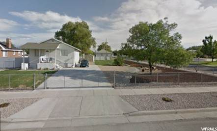 1155 Hayes Ave - Photo 1