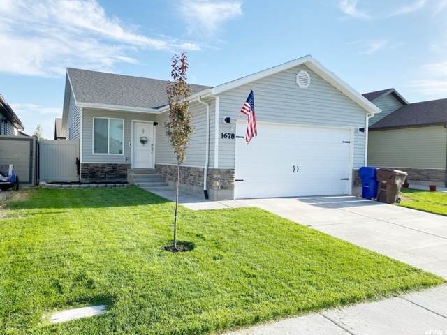 1678 Slow Water Way - Photo 1