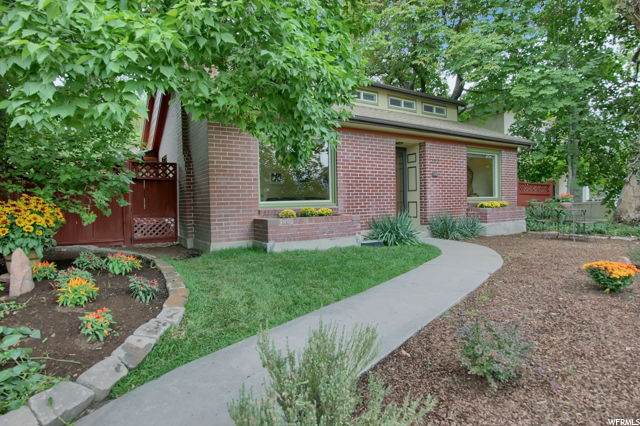 227 5TH Ave - Photo 1