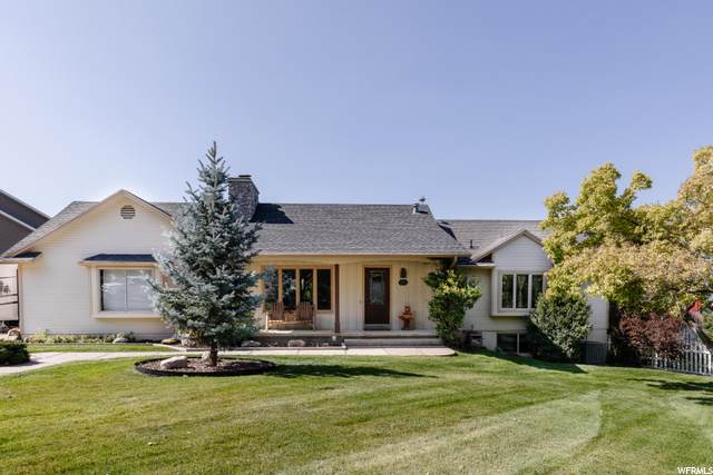 1065 Grandview - Photo 1