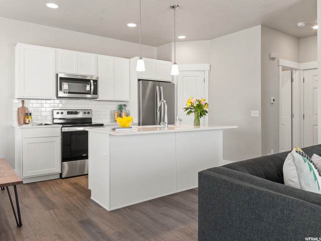 446 London Way - Photo 1