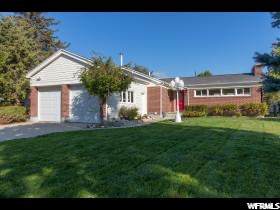 4933 Atwood Blvd - Photo 1