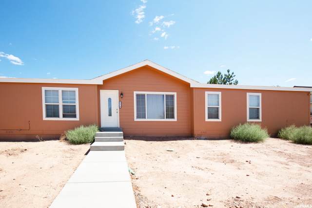 420 Skyline Dr - Photo 1