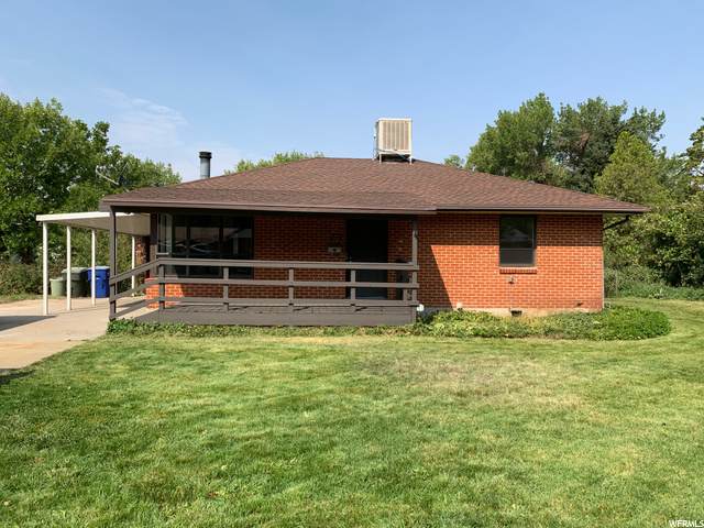 271 Jackson Ave - Photo 1