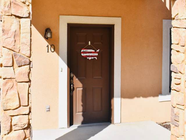 1145 Canyon Meadows Dr - Photo 1